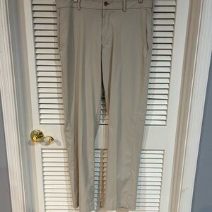 Walter Hagen Men's Light Tan Perfect 11 Pants/Golf Pants